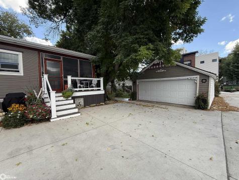 201 S 3rd Street Clear Lake IA 50428