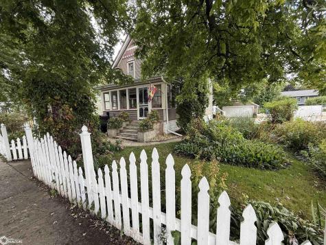 201 S 3rd Street Clear Lake IA 50428