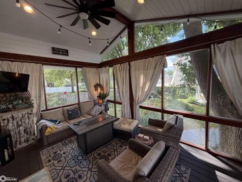 201 S 3rd Street Clear Lake IA 50428