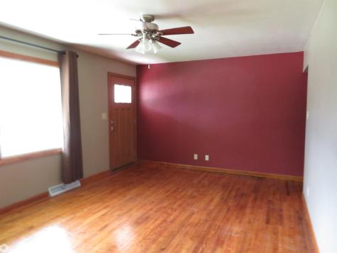 417 7th Avenue NE Clarion IA 50525