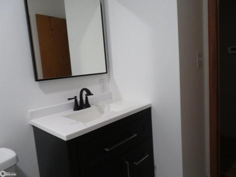 417 7th Avenue NE Clarion IA 50525