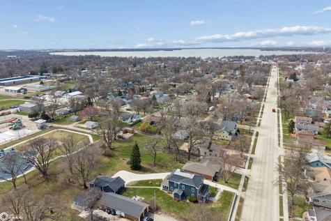 1417 Main Avenue Clear Lake IA 50428