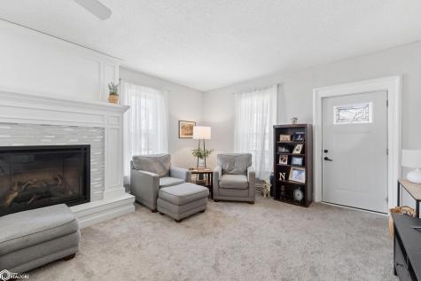 1417 Main Avenue Clear Lake IA 50428