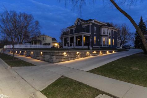 1417 Main Avenue Clear Lake IA 50428