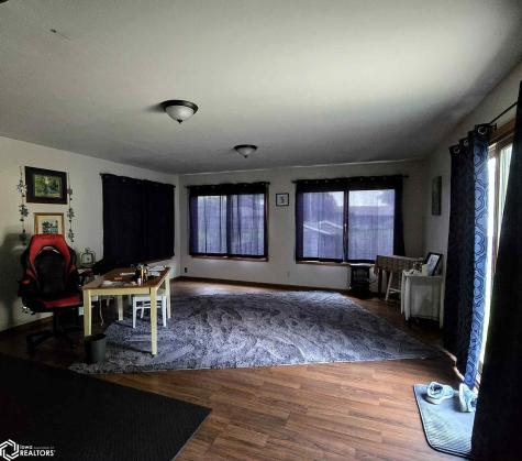 780 W 5th Street Garner IA 50438