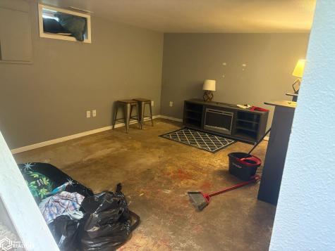 712 5th Street NE Belmond IA 50421