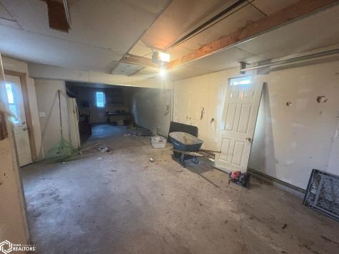 712 5th Street NE Belmond IA 50421