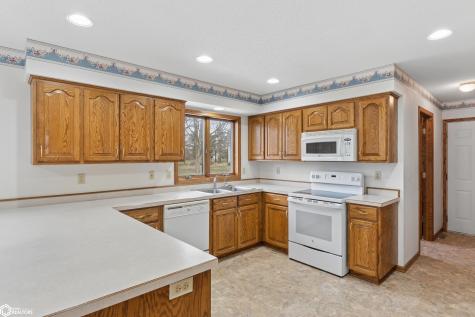 5184 235th Street Clear Lake IA 50428