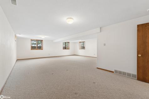 5184 235th Street Clear Lake IA 50428