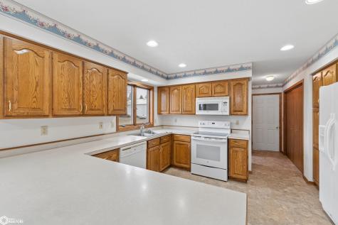 5184 235th Street Clear Lake IA 50428