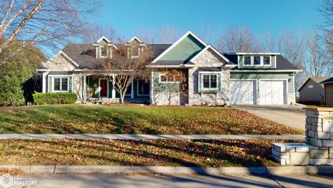 10 Deer Creek Court Mason City IA 50401