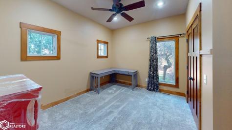 10 Deer Creek Court Mason City IA 50401