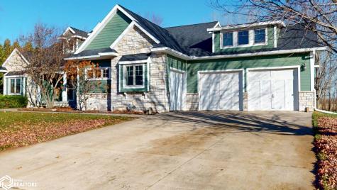 10 Deer Creek Court Mason City IA 50401