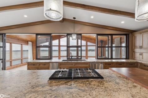 302 E Lake Street Ventura IA 50482