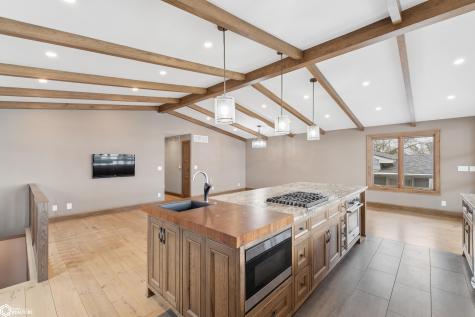 302 E Lake Street Ventura IA 50482