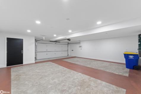 302 E Lake Street Ventura IA 50482