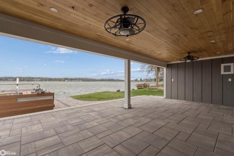 302 E Lake Street Ventura IA 50482