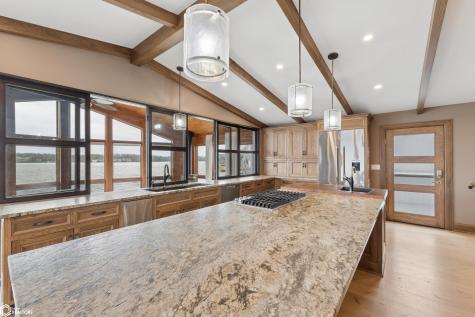 302 E Lake Street Ventura IA 50482