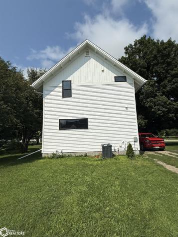 412 3rd Street NW Buffalo Center IA 50424