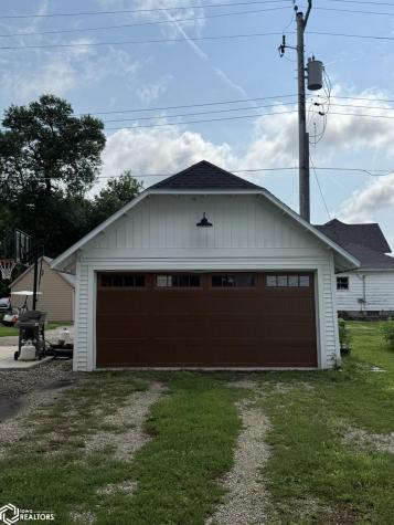 412 3rd Street NW Buffalo Center IA 50424