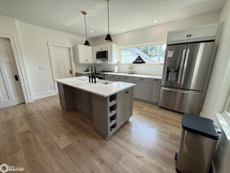 412 3rd Street NW Buffalo Center IA 50424