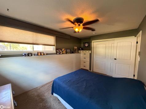 113 18th Avenue NE Hampton IA 50441