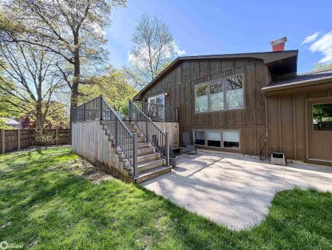 113 18th Avenue NE Hampton IA 50441