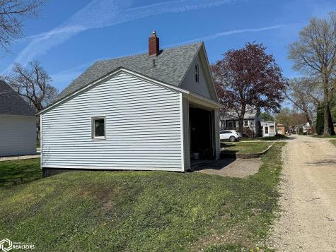 309 5th Avenue S Clear Lake IA 50428