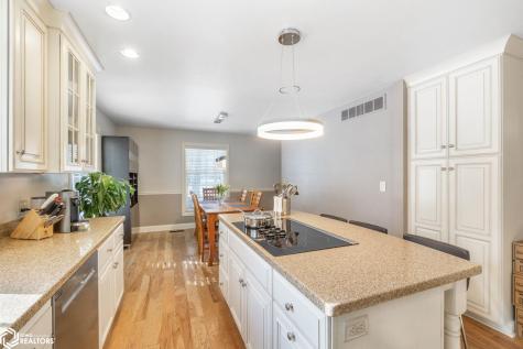 500 18th Street W Clear Lake IA 50428