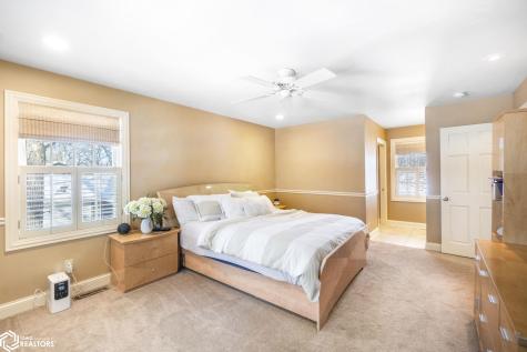 500 18th Street W Clear Lake IA 50428