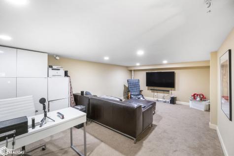 500 18th Street W Clear Lake IA 50428