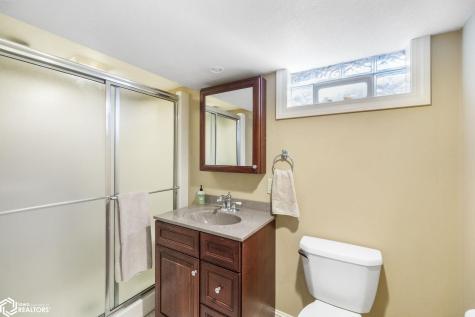 500 18th Street W Clear Lake IA 50428