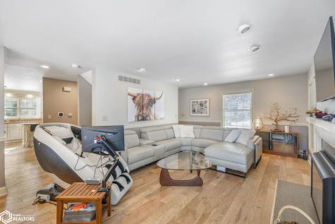 500 18th Street W Clear Lake IA 50428