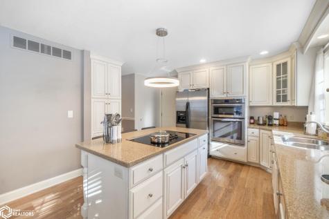 500 18th Street W Clear Lake IA 50428