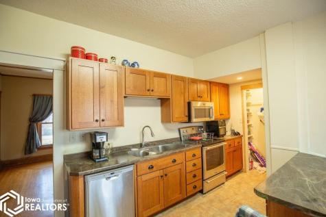 321 S Moore Street Algona IA 50511