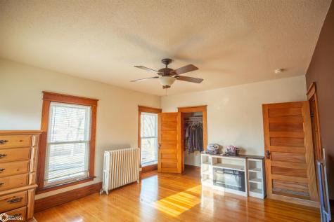 321 S Moore Street Algona IA 50511
