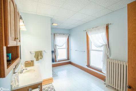 321 S Moore Street Algona IA 50511