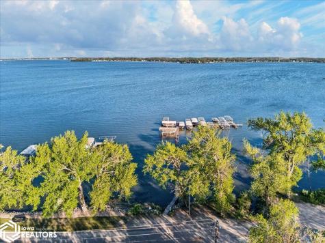 20 Lido Road Clear Lake IA 50428