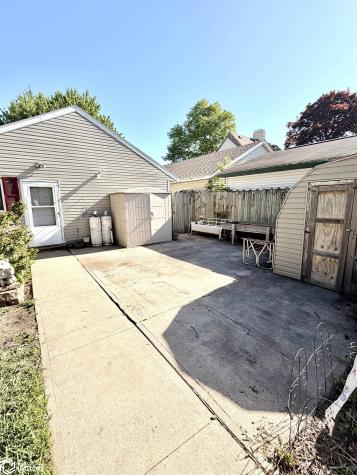 212 12th Street NW Mason City IA 50401