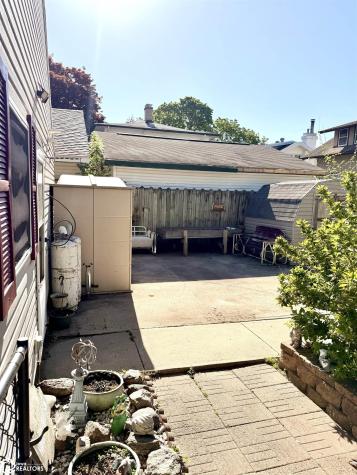 212 12th Street NW Mason City IA 50401