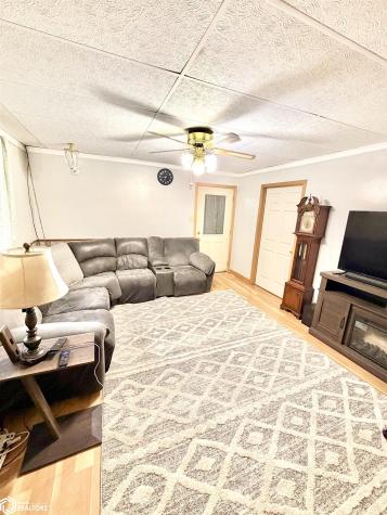 212 12th Street NW Mason City IA 50401