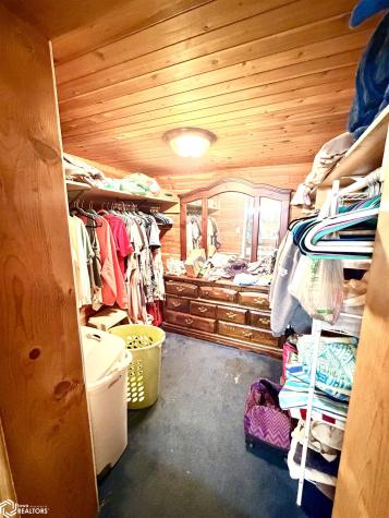 212 12th Street NW Mason City IA 50401