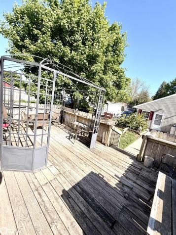 212 12th Street NW Mason City IA 50401