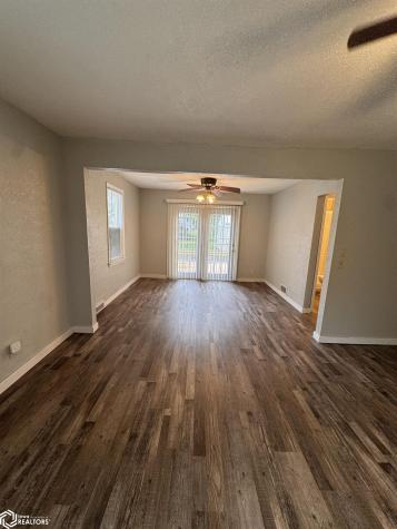 1806 Custer Street Iowa Falls IA 50126