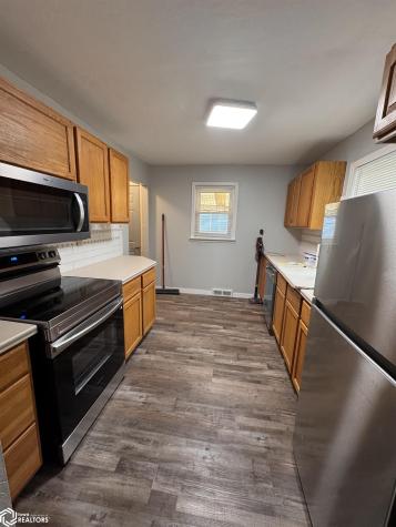 1806 Custer Street Iowa Falls IA 50126