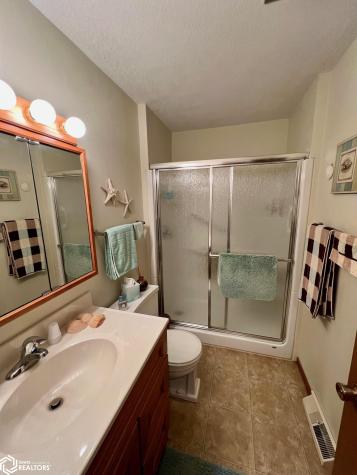 620 Maple Lane Clarion IA 50525