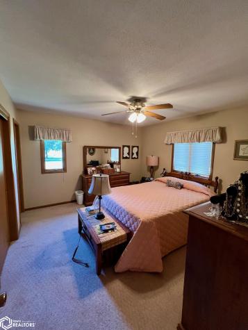 620 Maple Lane Clarion IA 50525
