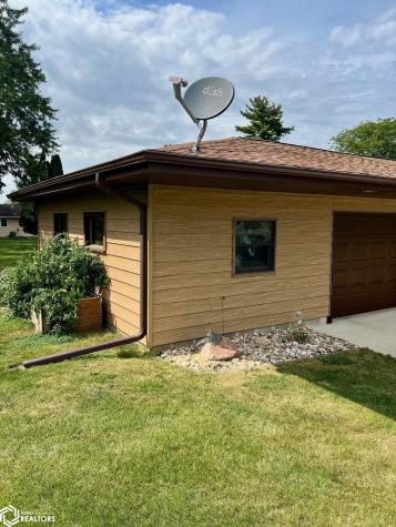 620 Maple Lane Clarion IA 50525