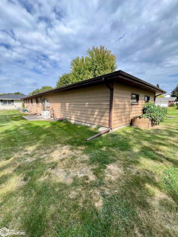 620 Maple Lane Clarion IA 50525