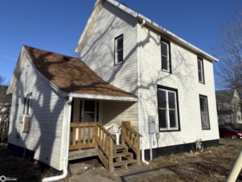 209 2nd Street SW Hampton IA 50441